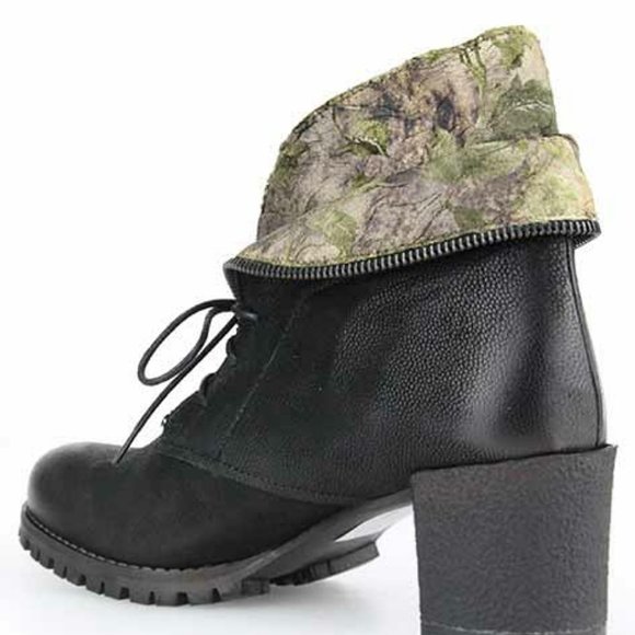 POWERS - Picture 3 of 4